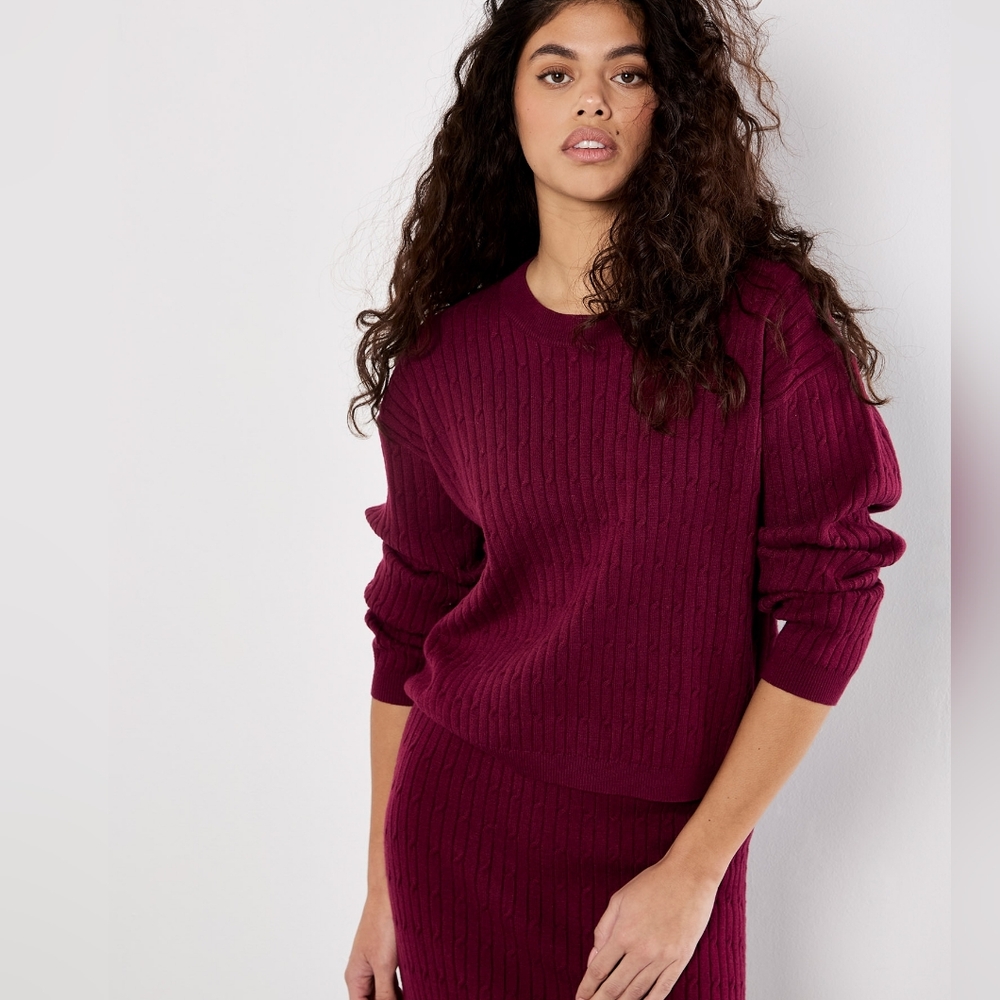 Fine Gauge Cableknit Drop Shoulder Sweater Burgundy